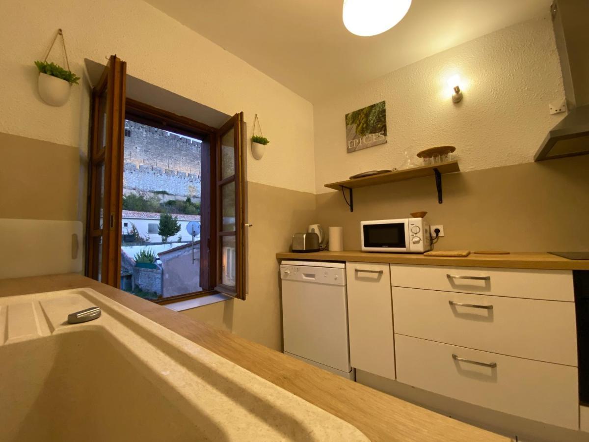Au Pied De La Cite, T3 Au Calme Apartment Carcassone Exterior photo